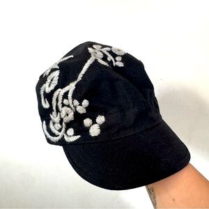 Disneyland Disney Resort Mickey Mouse Y2K hat O/S black white logo embroidered
